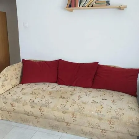 Malomtavi Vendeghaz * Тапольца